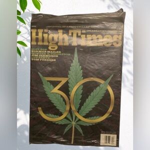 NEW High Times 30th Anniversary Edition Magazine Iggy Pop Collector 2004 Rare